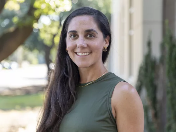 Headshot of Brandi Ross